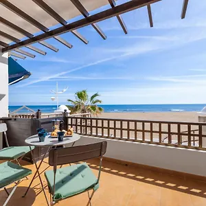 Home2book Charming Seashell Beachview Playa Honda (Lanzarote)